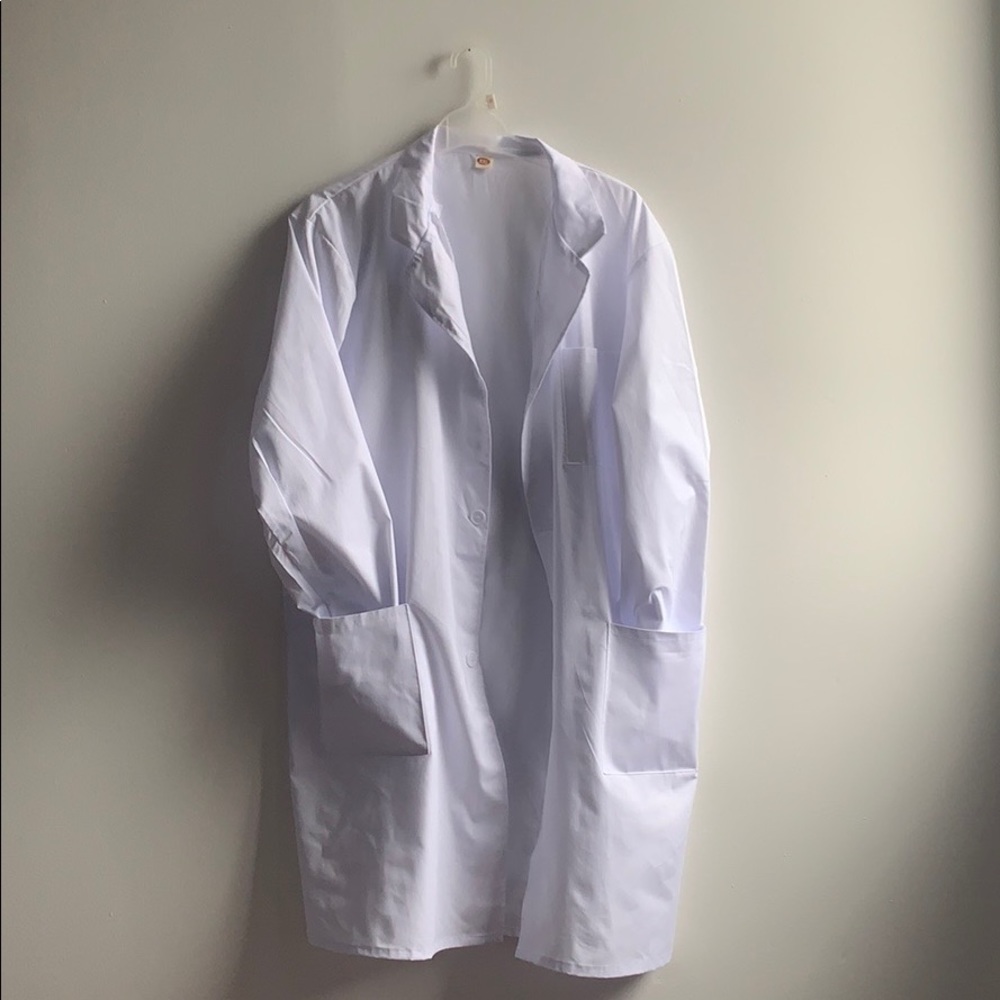 Lab Coat XL .